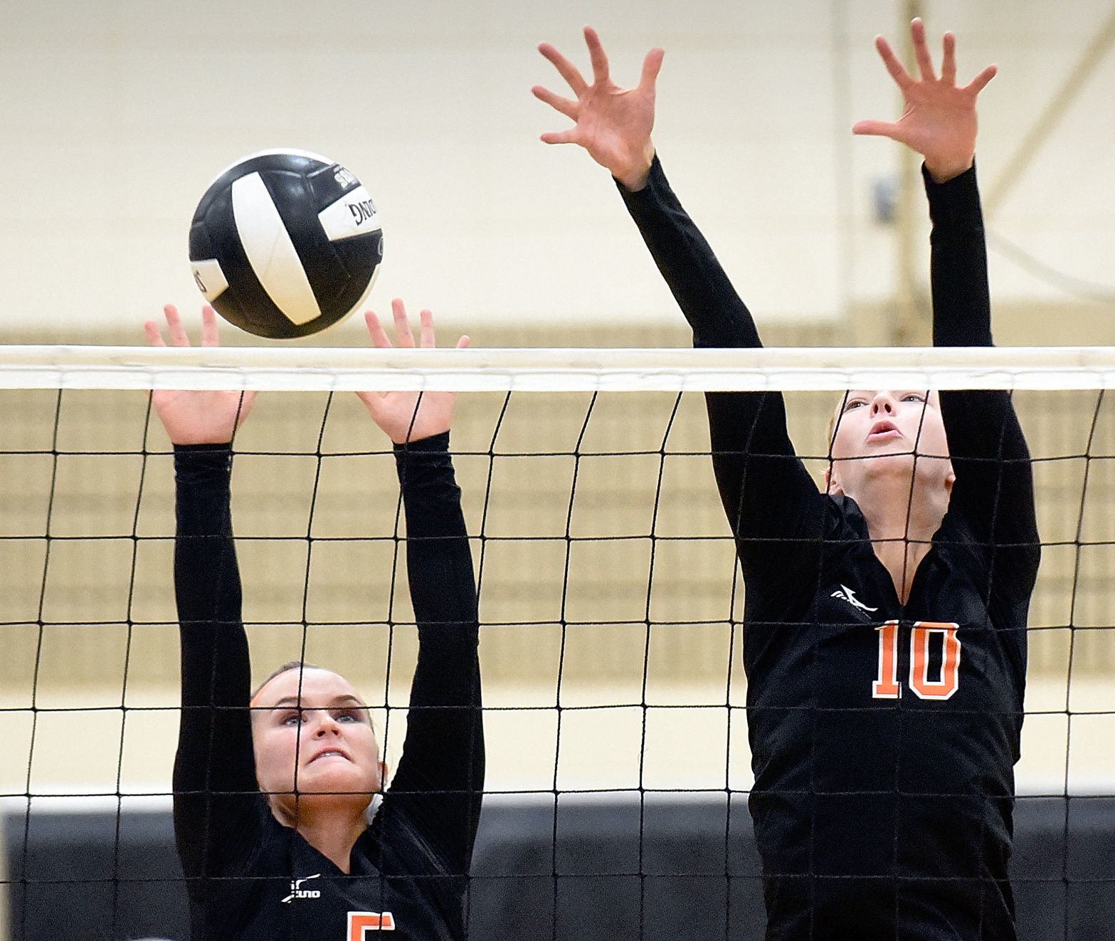 Volleyball Sioux City West at Sergeant Bluff-Luton